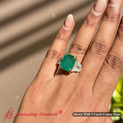 9-carat-green-emerald-three-stone-engagement-ring-with-trapezoid-side-stone-in-white-gold-fdenr7981-4