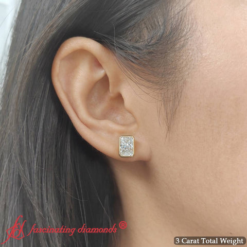 Bezel-stud-earring-radiant-cut-diamond-3-carat-in-yellow-gold-FDEAR10516RA-1