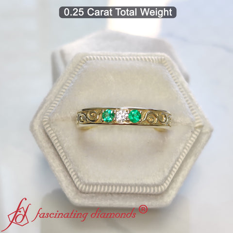Classic_Mens_3_Stone_Diamond_Wedding_Band_With_Emerald_In_14K_Yellow_Gold-FDM9850B-7.jpg
