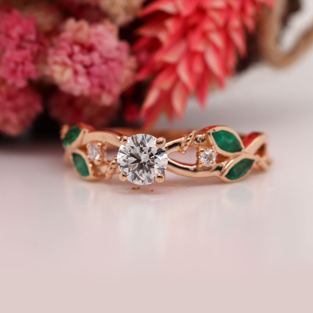 delicate-flower-round-lab-diamond-ring-with-emerald-in-18k-rose-gold-fd9707ror