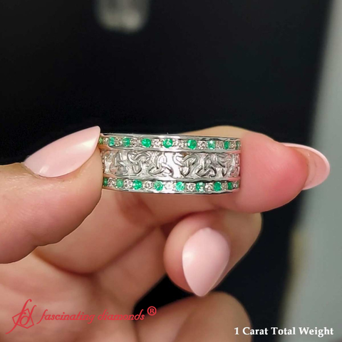 Diamond-Celtic-Wedding-Band-With-Emerald-In-14K-White-Gold-FDDB1337B-1.png