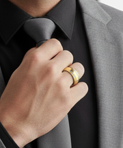 Rings for Chubby Fingers That Instantly Slim Your Hands – Fascinating ...