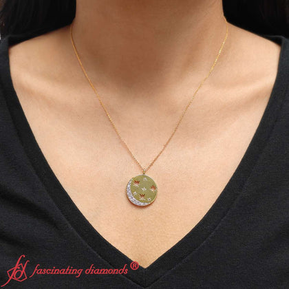 Moon-and-stars-necklace-pendant-in-yellow-gold-FDPD3055-2