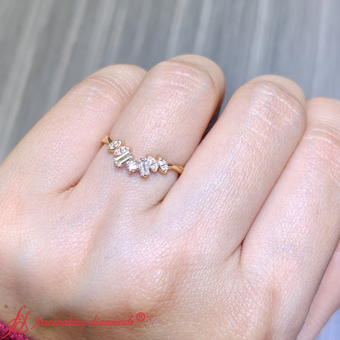 Round Baguette Twisted Wedding Band
