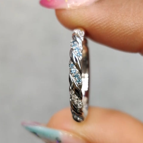 Twisted_Vine_Diamond_Wedding_Band_With_Blue_Topaz_In_950_Platinum-FD9127B