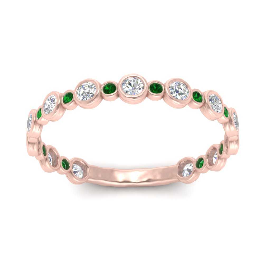 alternating-bezel-set-round-diamond-wedding-band-with-emerald-in-rose-gold-FD65654BGEMGR-NL-RG.jpg