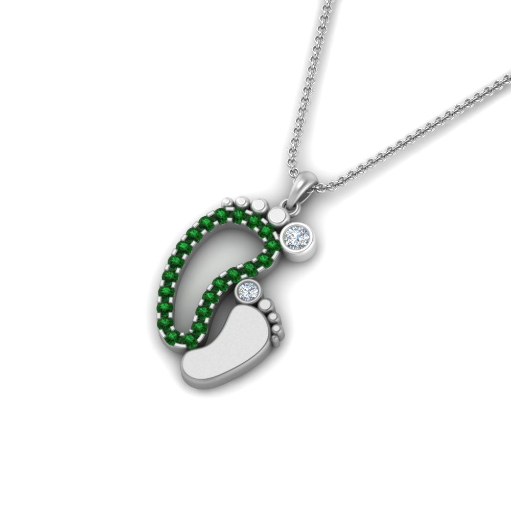 baby-foot-pendant-emerald-in-FDPD9367GEMGRANGLE1-NL-WG