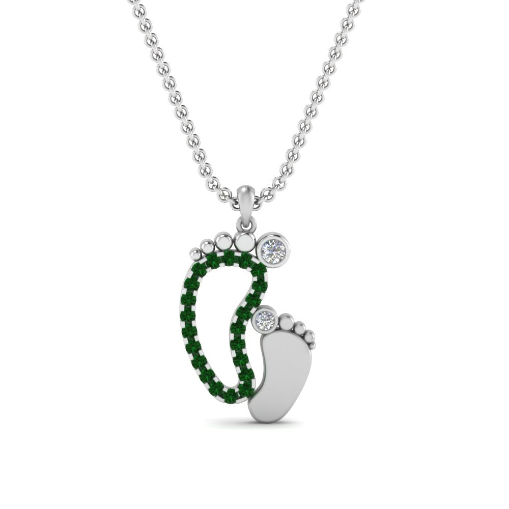 baby-foot-pendant-emerald-in-FDPD9367GEMGRANGLE1-NL-WG