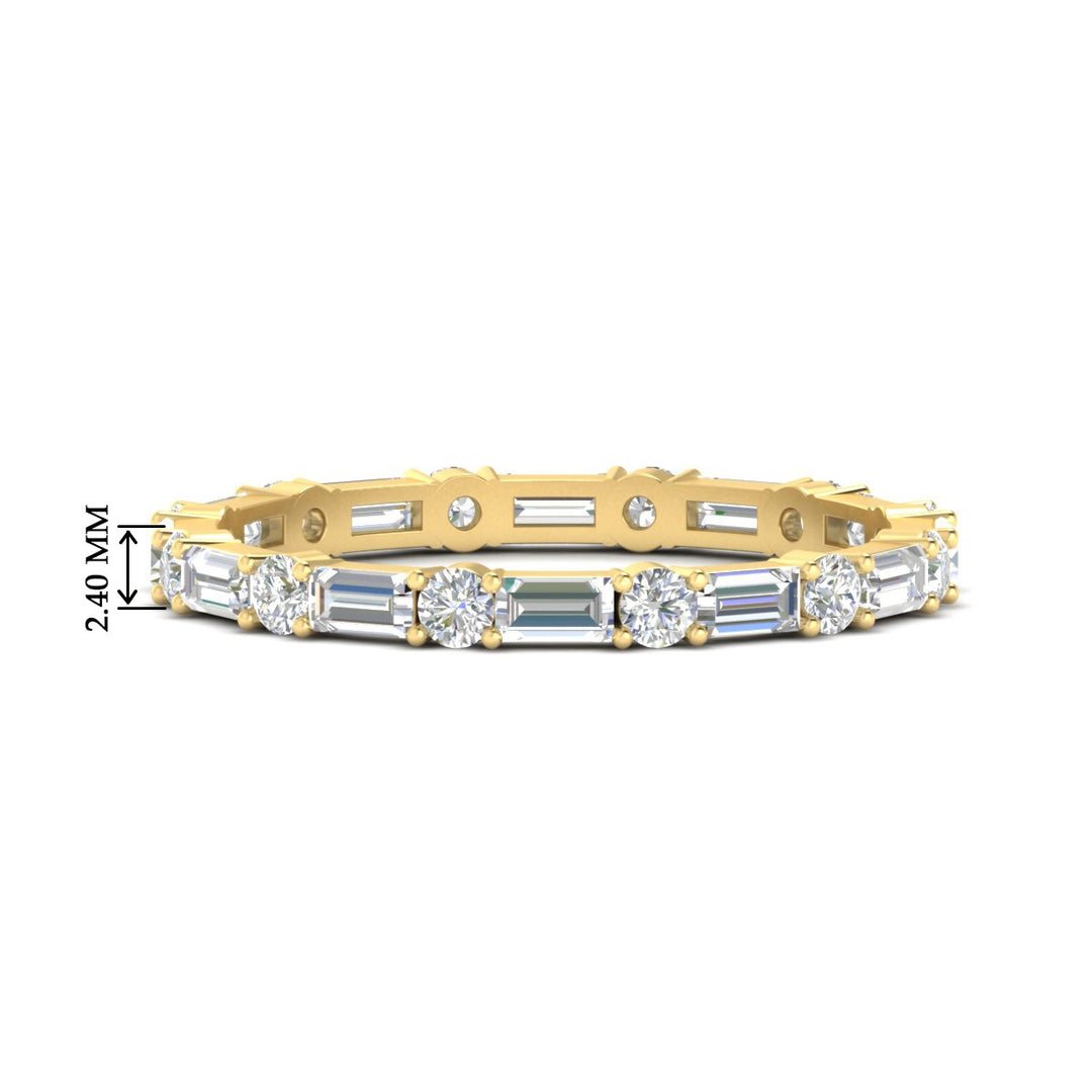baguette-and-round-diamond-band-in-yellow-gold-fdewb318sleep-nl-yg-hw