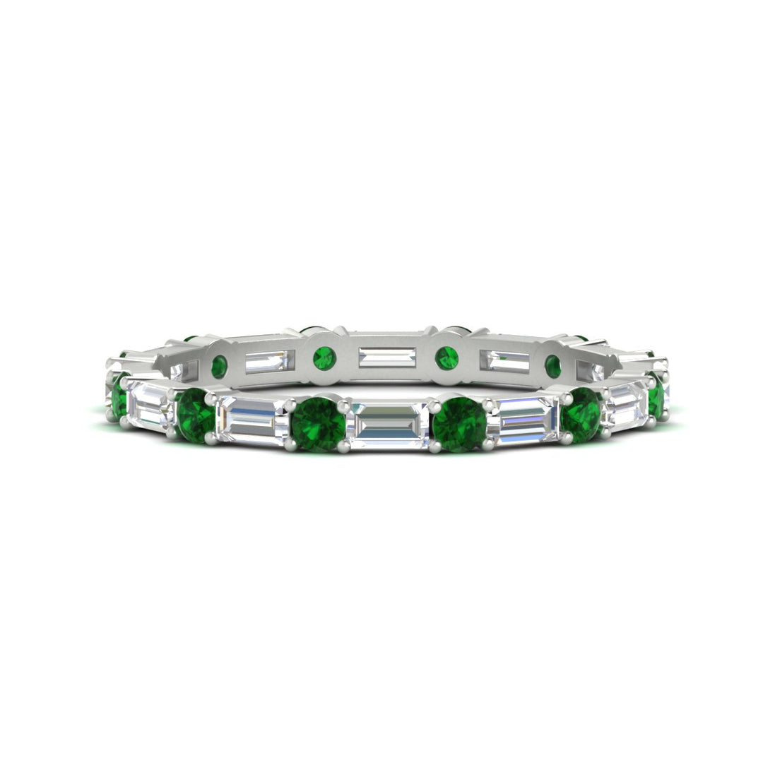 baguette-and-round-diamond-band-with-emerald-in-white-gold-fdewb318gemgrsleep-nl-wg