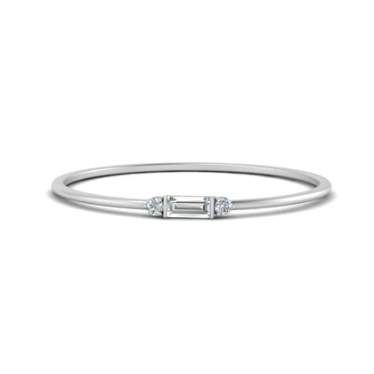 baguette-stack-ring-in-white-gold-FD9432