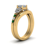 Load image into Gallery viewer, celtic-knot-princess-cut-diamond-ring-with-plain-band-set-with-emerald-in-yellow-gold-FDENS2255B3PRGEMGRANGLE2-NL-YG_fed595d2-14f8-42bd-b9cd-56b9b691e504?v=1756976852
