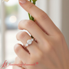 Load image into Gallery viewer, classic-pear-three-stone-ring-rose-gold-fdenr9472-model