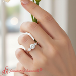 Load image into Gallery viewer, classic-pear-three-stone-ring-rose-gold-fdenr9472-model
