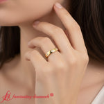 Load image into Gallery viewer, clover-leaf-flower-diamond-nature-inspired-band-yellow-gold-fd11316b-model
