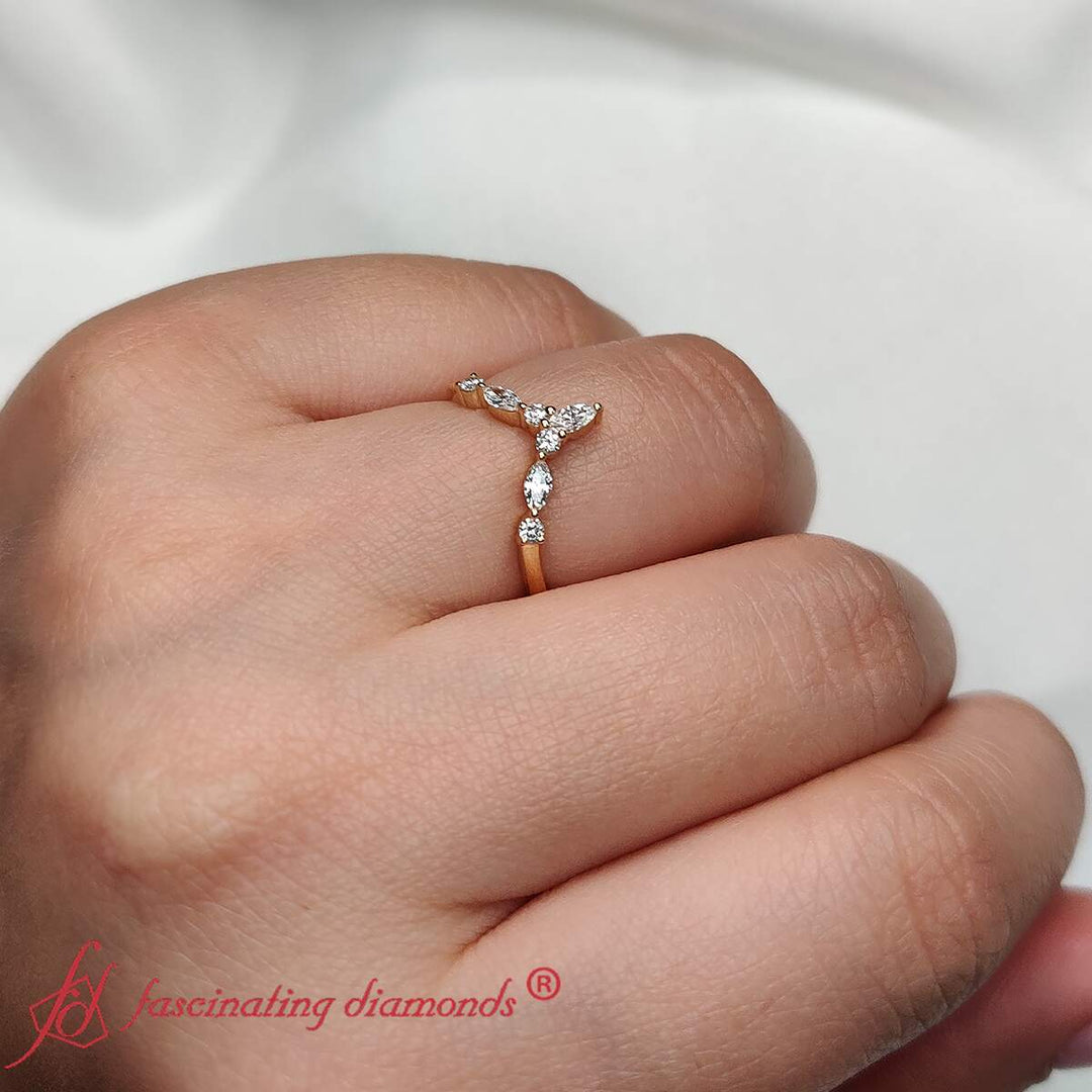 crown-marquise-and-round-diamond-wedding-band-in-14k-yellow-gold