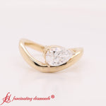 Load image into Gallery viewer, Modern Wave Design Signet Solitaire Ring
