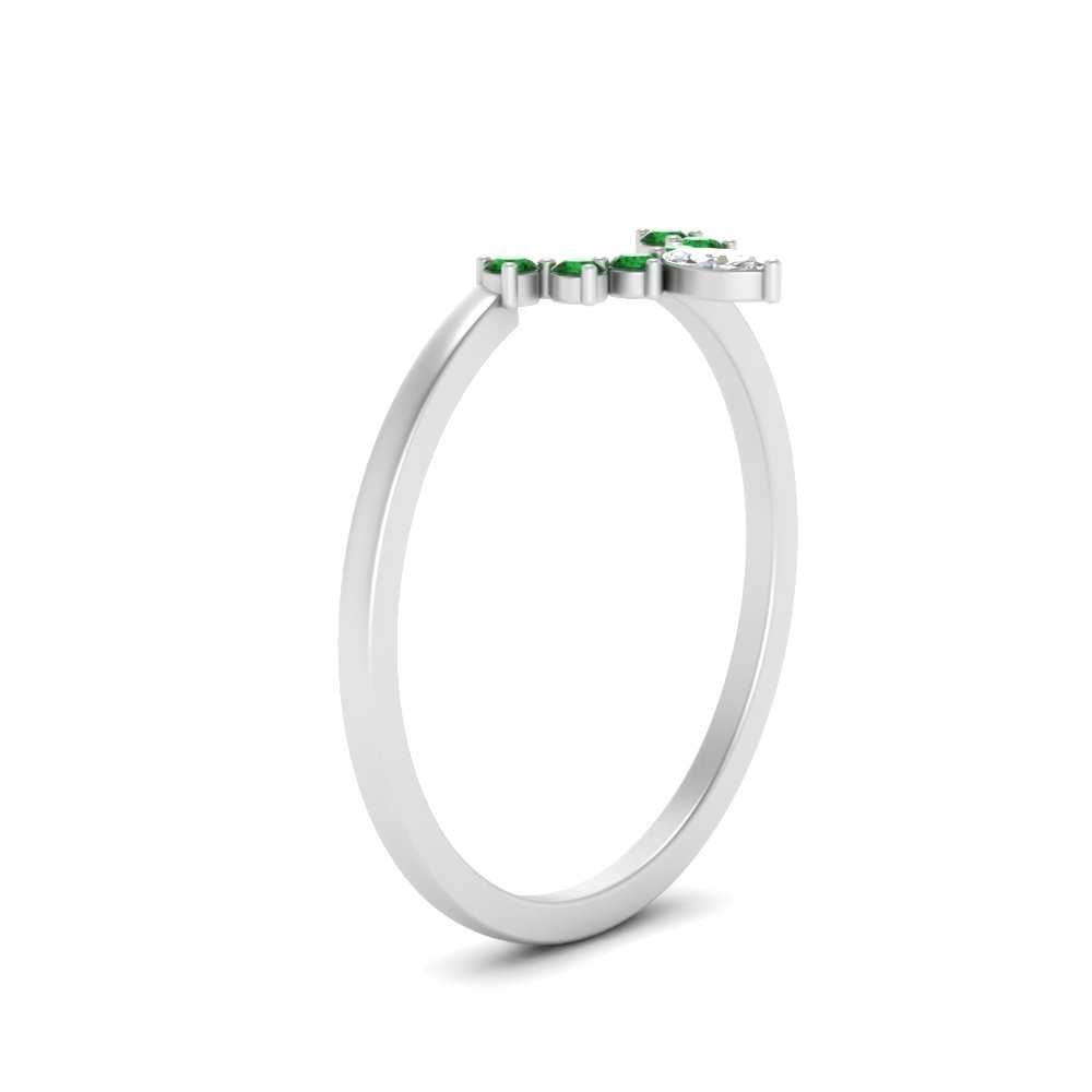 curved-crown-emerald-wedding-band-in-white-gold-FD1046BGEMGRANGLE2-NL-WG.jpg?v=1766983852