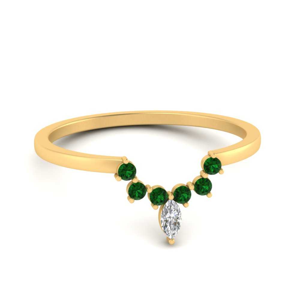 curved-crown-emerald-wedding-band-in-yellow-gold-FD1046BGEMGR-NL-YG.jpg?v=1766983852