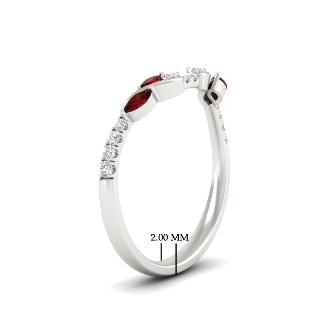 Curved Vine Women Wedding Band