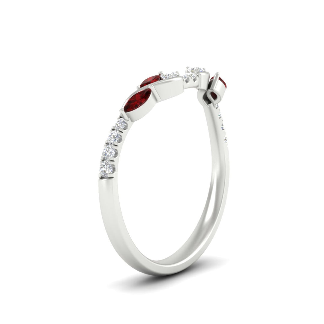 Curved Vine Women Wedding Band