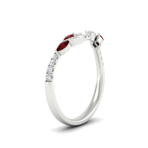 Curved Vine Women Wedding Band