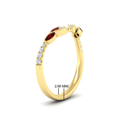 Curved Vine Women Wedding Band