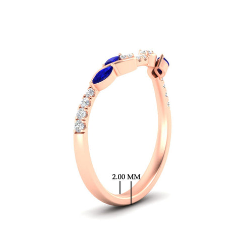 Curved Vine Women Wedding Band