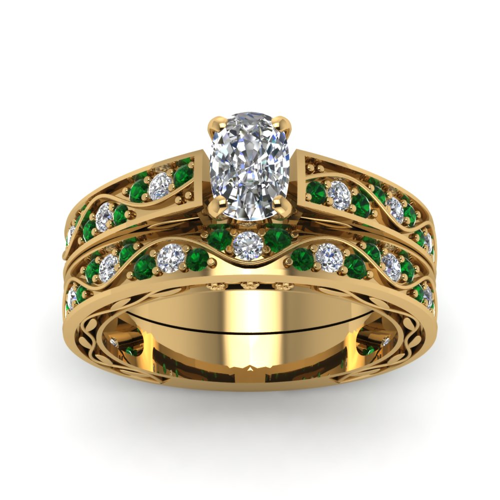 cushion-cut-antique-filigree-wedding-ring-set-with-emerald-in-yellow-gold-FDENS3543CUGEMGRANGLE5-NL-YG