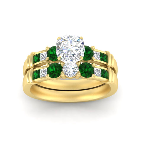 cushion-cut-bridal-ring-set-with-emerald-princess-channel-accents-in-yellow-gold-fdens286cugemgrangle5-nl-yg.jpg