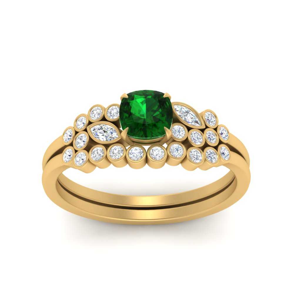 cushion-cut-cluster-emerald-wedding-ring-set-in-yellow-gold-FDENS3110CUGEMGR-NL-YG.jpg