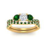 Load image into Gallery viewer, cushion-cut-twisted-floral-prong-emerald-wedding-set-in-yellow-gold-FD10257CUGEMGR-ANGLE5-NL-YG_6aa5e02b-df73-42be-8e06-20ce89d08a8a?v=1756360108