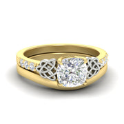cushion-diamond-celtic-engagement-set-in-yellow-gold-fdens2255cusleep-nl-yg-ws3.jpg