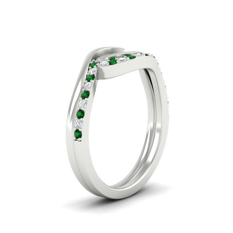 east-west-semi-mount-emerald-wedding-band-ring-set-in-white-gold-fdens7806ovsmgemgrangle2-nl-wg.jpg?v=1759913588