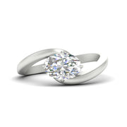 East West Swirl Oval Ring