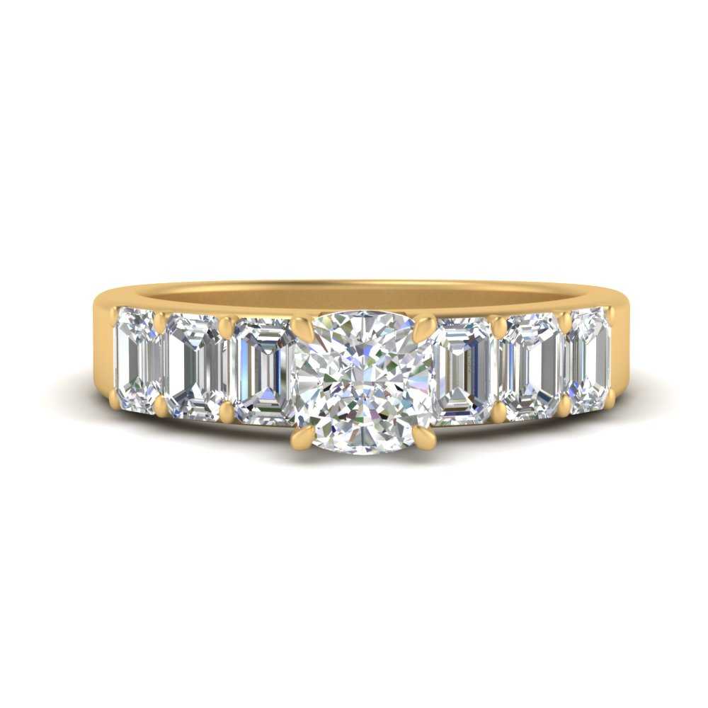Cushion Cut Luxurious Engagement Ring
