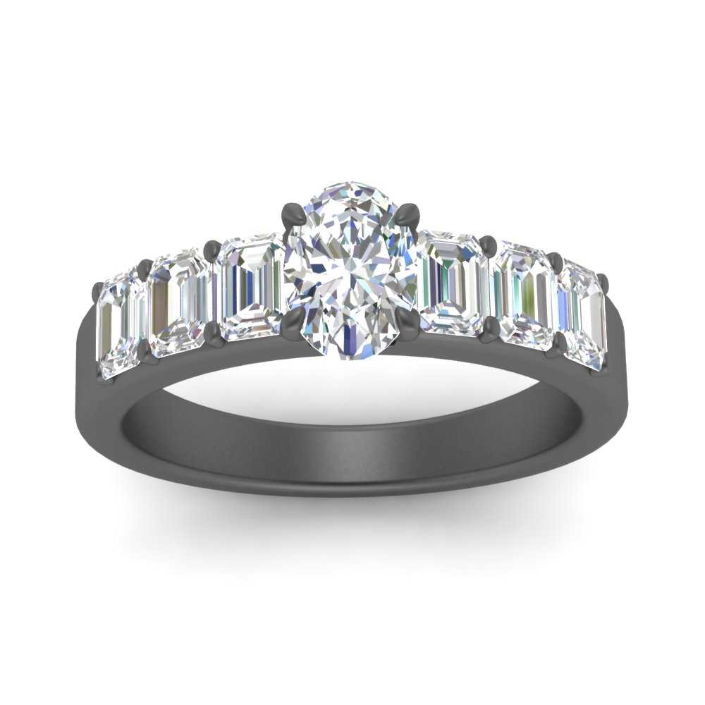 Oval Cut Luxurious Engagement Ring