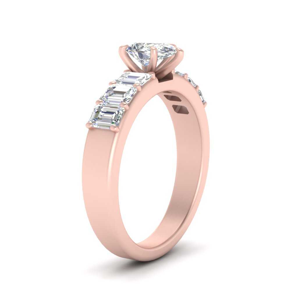 Pear Cut Luxurious Engagement Ring