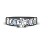 Load image into Gallery viewer, Round Cut Luxurious Engagement Ring
