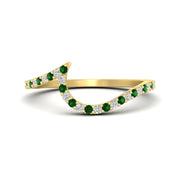 emerald-curved-swirl-wedding-band-in-yellow-gold-fdens7806robgemgr-nl-yg.jpg?v=1759992439