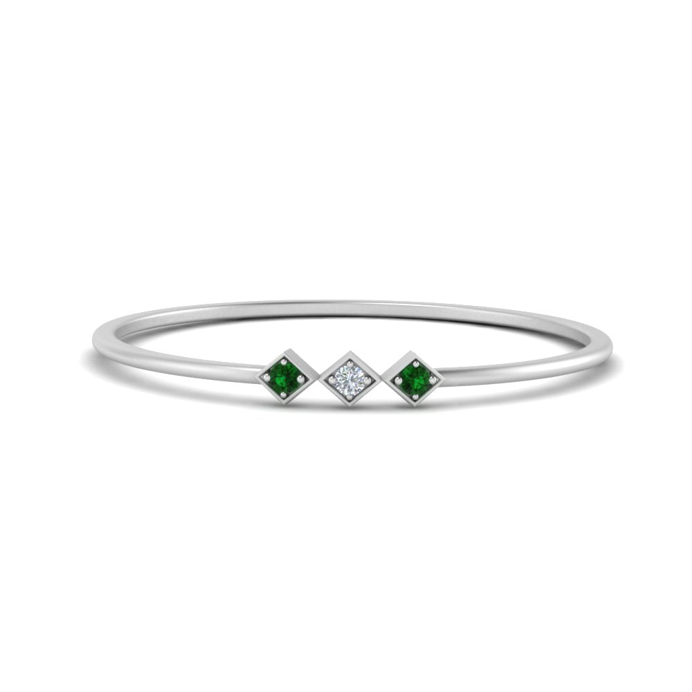 emerald-minimalist-3-stone-band-in-white-gold-FD9411RORGEMGR-NL-WG.jpg