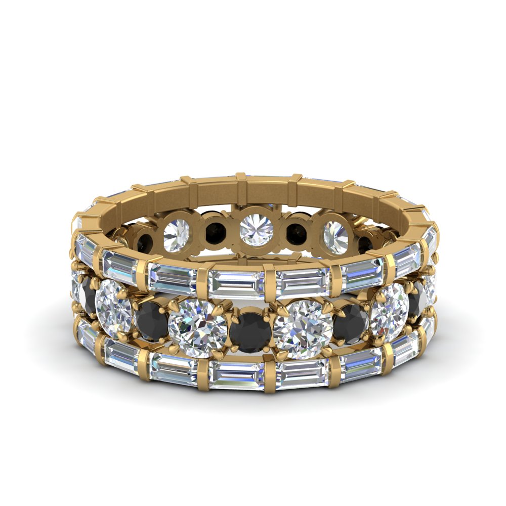 eternity-stacking-band-with-baguette-and-black-diamond-in-yellow-gold-FD9119GBLACKANGLE3-NL-YG.jpg