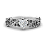 Load image into Gallery viewer, Filigree Wide Band Heart Diamond Ring
