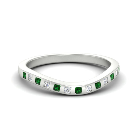 flush-set-emerald-curved-wedding-band-in-white-gold-fdens2255bgemgrsleep-nl-wg-ws4.jpg?v=1776142549