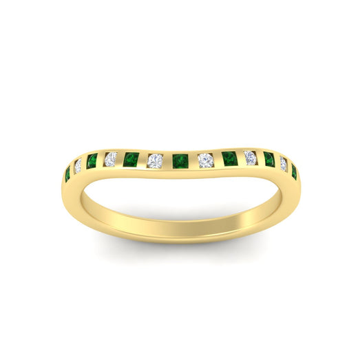 flush-set-emerald-curved-wedding-band-in-yellow-gold-fdens2255bgemgrangle5-nl-yg-ws4.jpg?v=1776142549