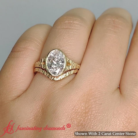 geometric-engraved-oval-bezel-diamond-wedding-ring-set-in-yellow-gold-FDENR11802ANGLE4-YG-NL