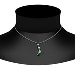 Load image into Gallery viewer, graduated-diamond-pendant-with-emerald-in-FDPD1704ROGEMGR-1.00CT-NL-WG