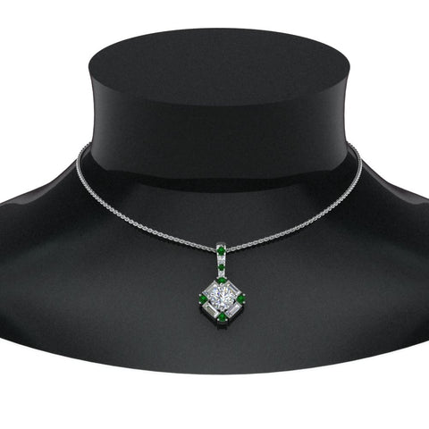halo-baguette-with-round-diamond-pendant-with-emerald-in-FDPD242GEMGR-NL-WG