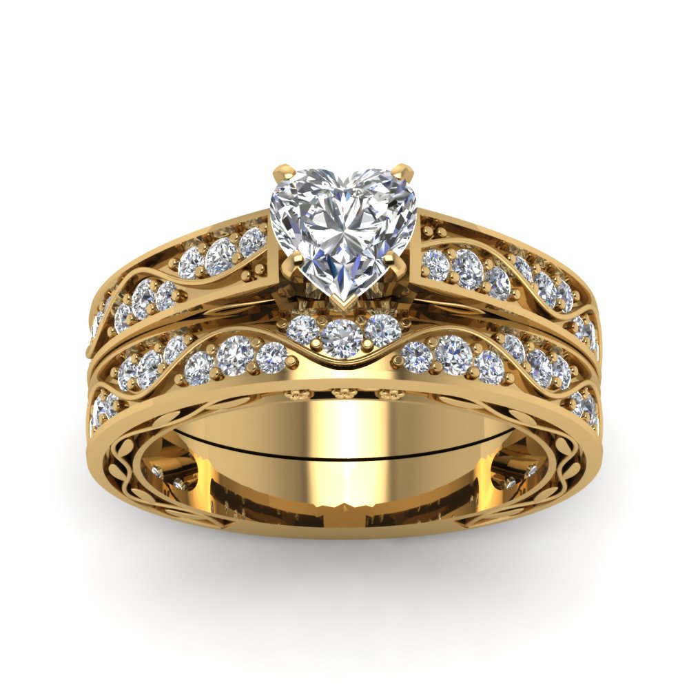 heart-cut-antique-filigree-wedding-ring-set-in-yellow-gold-FDENS3543HTANGLE5-NL-YG