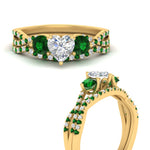 Load image into Gallery viewer, heart-shaped-twisted-floral-prong-emerald-wedding-set-in-yellow-gold-FD10257HTGEMGR-ANGLE3-NL-YG_3df6dd44-fa6f-4e1e-ae8d-9df03ffad7b6?v=1756360128
